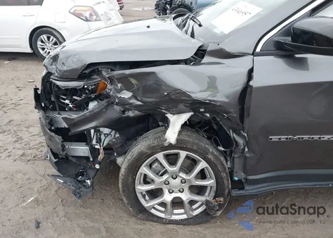 2024 Jeep Compass Latitude Lux Fwd из США, поврежденный, VIN 3C4NJDFN9RT593967